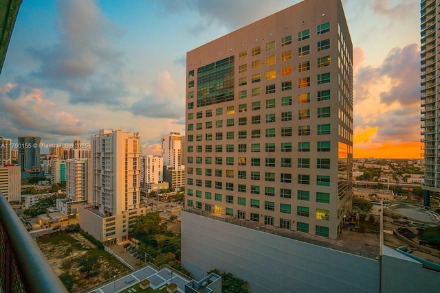 690 SW 1st Ct Unit 2032, Miami, FL 33130 - property at dusk featuring a city view