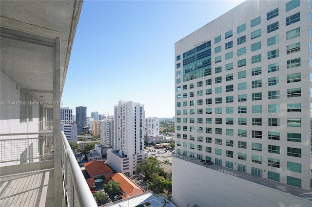 690 SW 1st Ct Unit 2032, Miami, FL 33130 - balcony featuring a city view