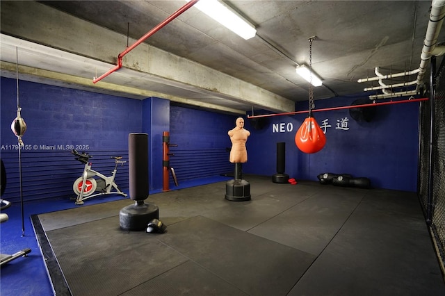 690 SW 1st Ct Unit 2032, Miami, FL 33130 - view of garage
