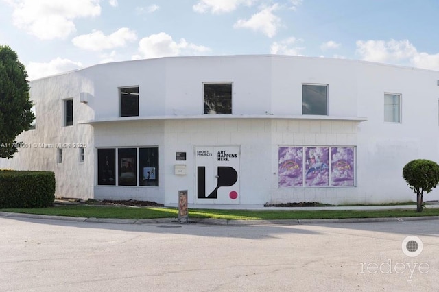 8440 NE 1st Ave, Miami, FL 33138 - view of building exterior