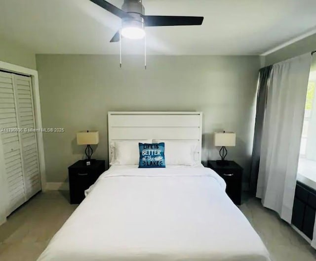 15618 SE US Highway 301, Hawthorne, FL 32640 - bedroom with ceiling fan