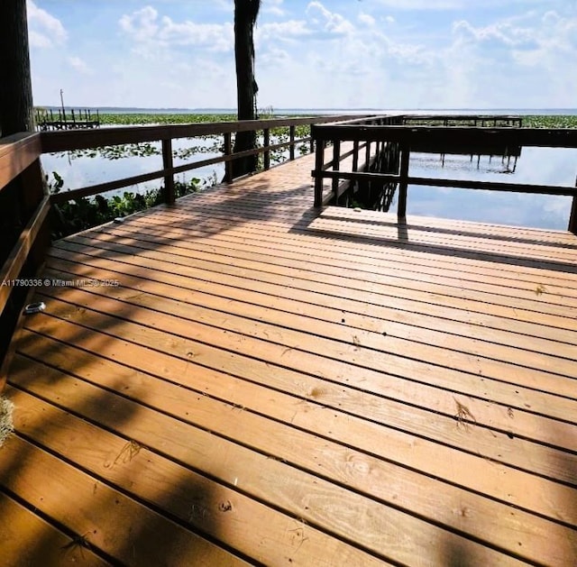 15618 SE US Highway 301, Hawthorne, FL 32640 - dock featuring a water view