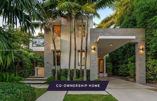 121 2nd Dilido Ter, Share A, Miami Beach, FL 33139 - view of front facade with stucco siding