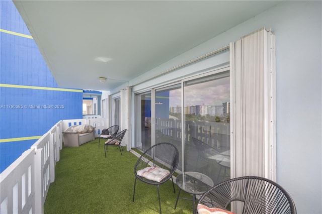 4001 Hillcrest Dr Unit 601, Hollywood, FL 33021 - view of balcony