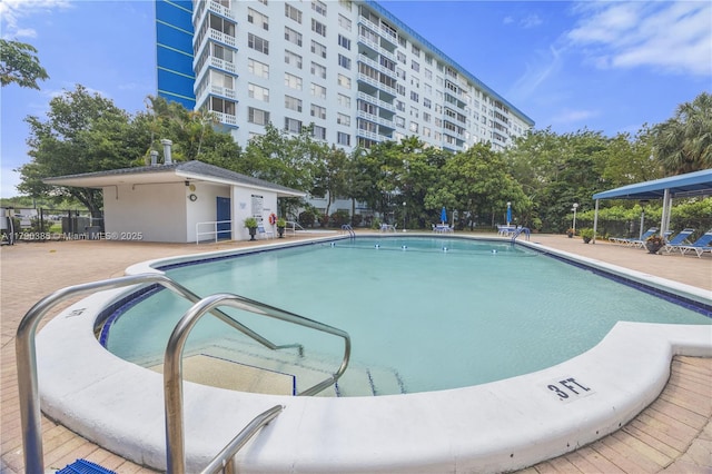 4001 Hillcrest Dr Unit 601, Hollywood, FL 33021 - community pool with a patio