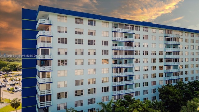 4001 Hillcrest Dr Unit 601, Hollywood, FL 33021 - view of apartment building / complex