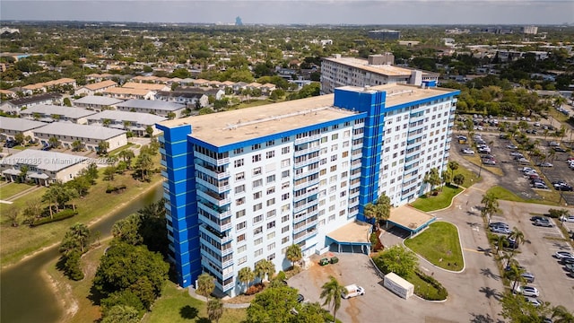4001 Hillcrest Dr Unit 601, Hollywood, FL 33021 - drone / aerial view of apartment complex