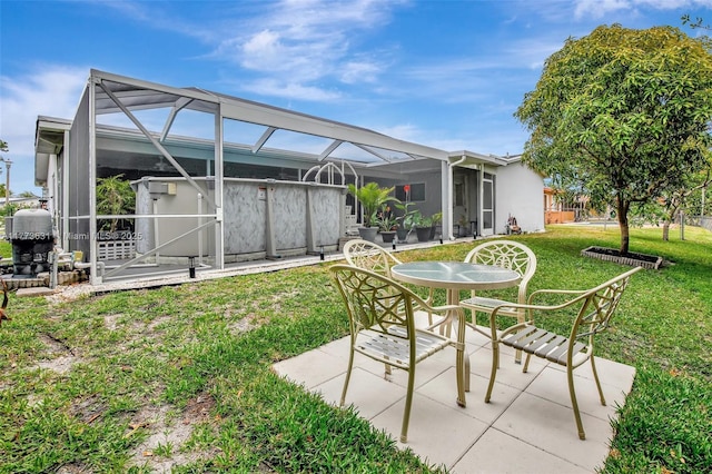 9460 NW 3rd St, Pembroke Pines, FL 33024 - view of grassy yard featuring a patio area and glass enclosure