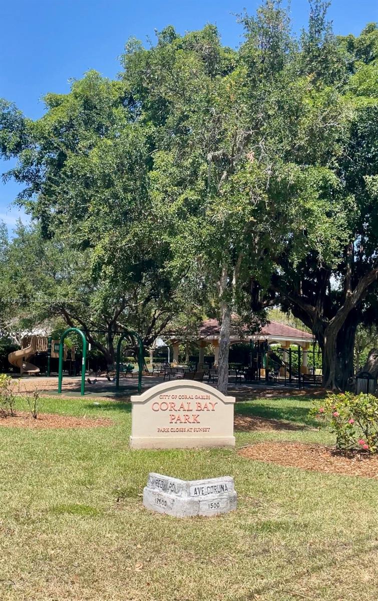 1422 Coruna Ave, Coral Gables, FL 33156 - view of community featuring a yard