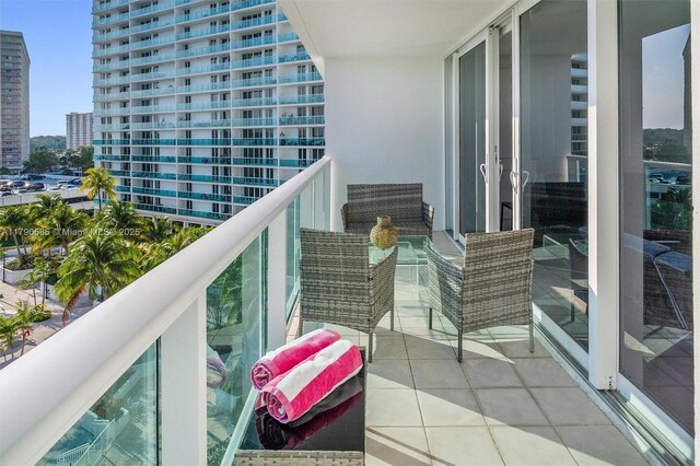 100 Bayview Dr Unit 617, Sunny Isles Beach, FL 33160 - photo 7