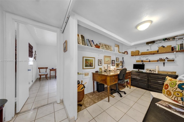 16823 SW 113th Ave Unit V41342, Miami, FL 33157 - office space featuring light tile patterned flooring