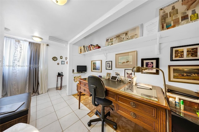 16823 SW 113th Ave Unit V41342, Miami, FL 33157 - home office featuring built in study area and light tile patterned flooring