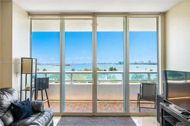 1800 N Bayshore Dr Unit 509, Miami, FL 33132 - view of sunroom