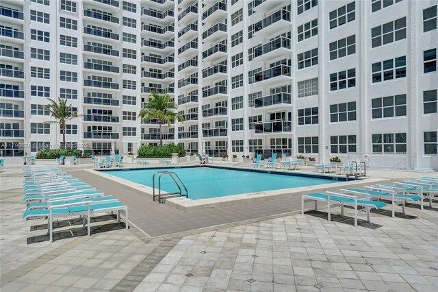 3500 Galt Ocean Dr Unit 1007, Fort Lauderdale, FL 33308 - view of garage