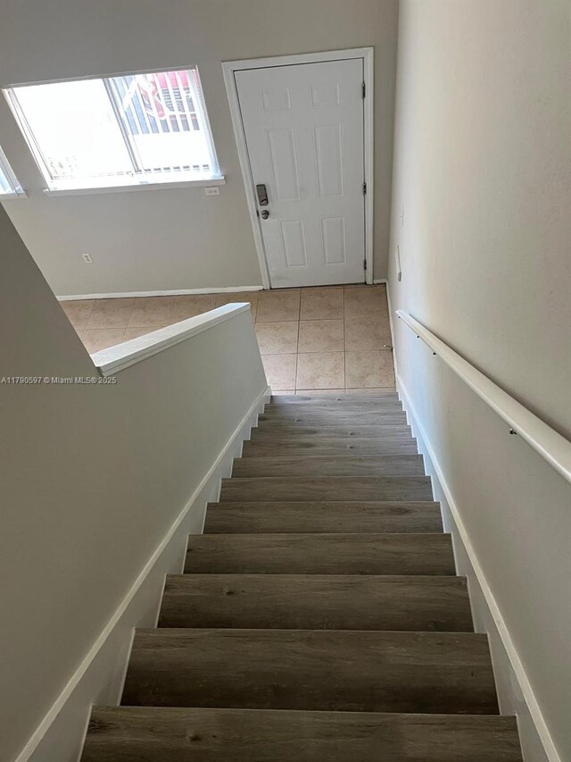4002 Dolomite Unit A, Orlando, FL 32839 - stairway featuring tile patterned floors