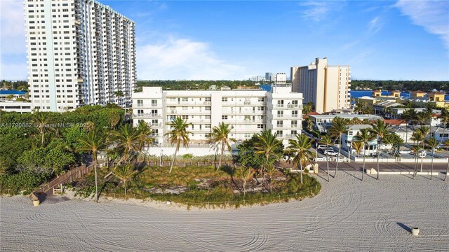 901 S Surf Rd Unit 603, Hollywood, FL 33019 - view of property featuring a city view