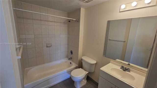 11060 SW 196th St Unit 407, Cutler Bay, FL 33157 - full bath featuring toilet, bathtub / shower combination, vanity, and baseboards