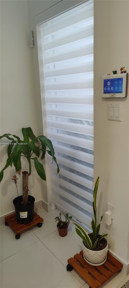 interior details with baseboards