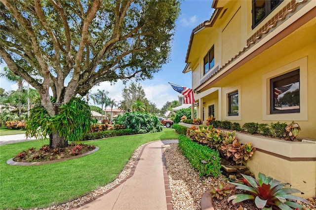 14950 Featherstone Way, Davie, FL 33331 - view of green lawn