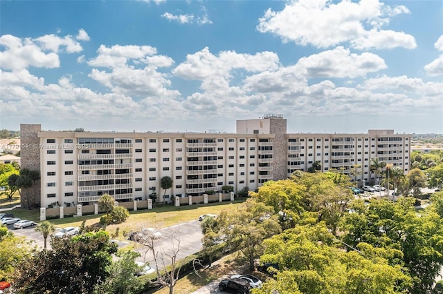 800 NE 195th St Unit 518, Miami, FL 33179 - view of property