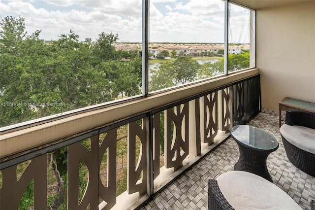 800 NE 195th St Unit 518, Miami, FL 33179 - view of sunroom
