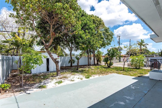 1710 E 6th Ave, Hialeah, FL 33010 - view of patio with a fenced backyard