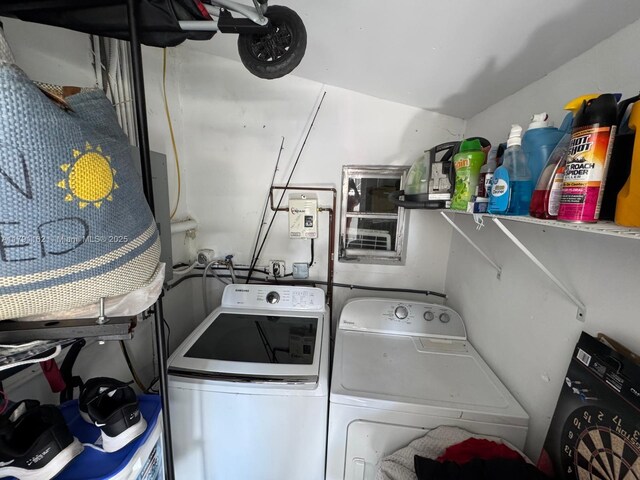 1855 NW 93rd St, Miami, FL 33147 - laundry area featuring laundry area and washer and clothes dryer