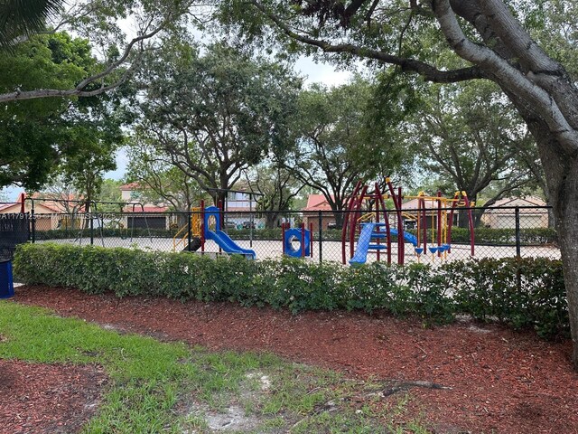 1380 Coronado Rd, Weston, FL 33327 - photo 41