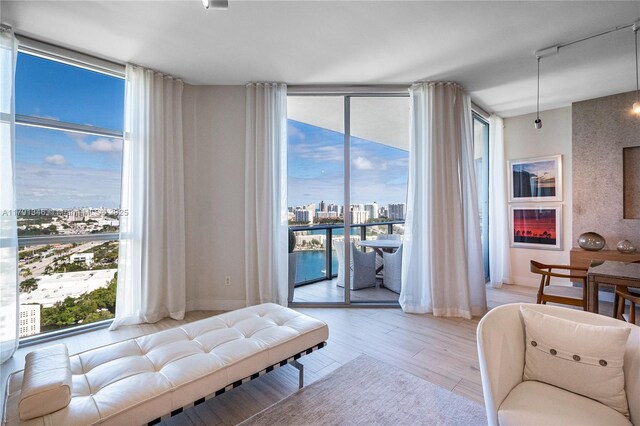 17301 Biscayne Blvd Unit Ph6, North Miami Beach, FL 33160 - photo 3