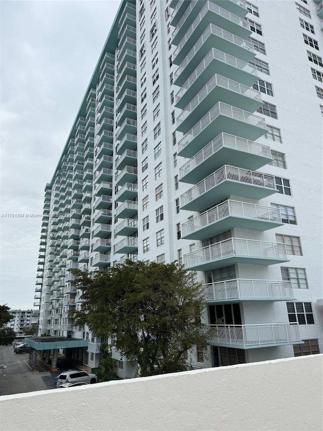 301 174th St Unit 1105, Sunny Isles Beach, FL 33160 - view of apartment building / complex
