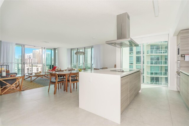 300 Sunny Isles Blvd Unit 4-1101, Sunny Isles Beach, FL 33160 - photo 4