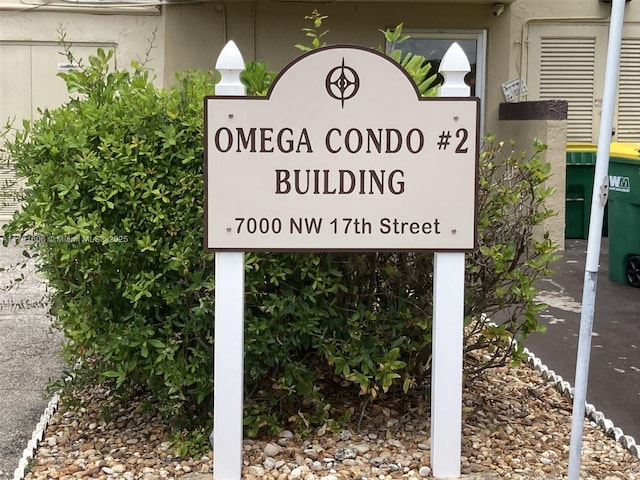7000 NW 17th St Unit 109, Plantation, FL 33313 - view of community / neighborhood sign