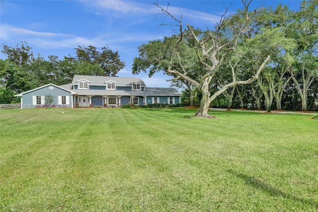 view of front of house with a front yard