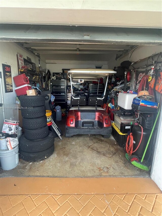 17501 NW 85th Ave, Hialeah, FL 33015 - view of garage