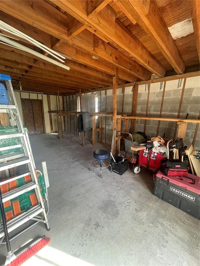 17501 NW 85th Ave, Hialeah, FL 33015 - view of garage