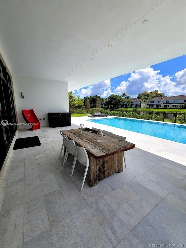 16512 Botaniko Dr S, Weston, FL 33326 - pool featuring fence and a patio