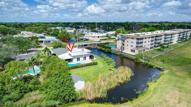 bird's eye view with a water view