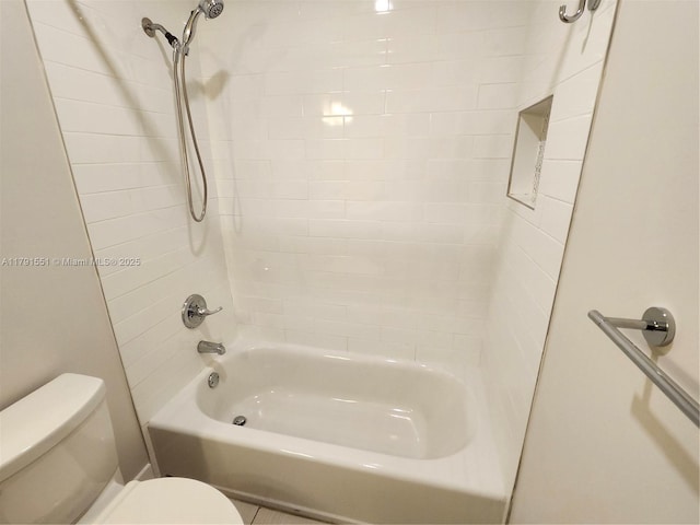 full bath with toilet and shower / tub combination