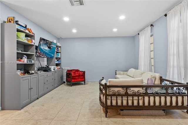 3030 SW 77th Ct, Miami, FL 33155 - sitting room featuring visible vents and recessed lighting