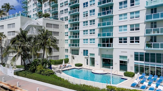 650 W Ave Unit 2102, Miami Beach, FL 33139 - view of community pool