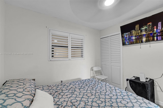 bedroom with a closet