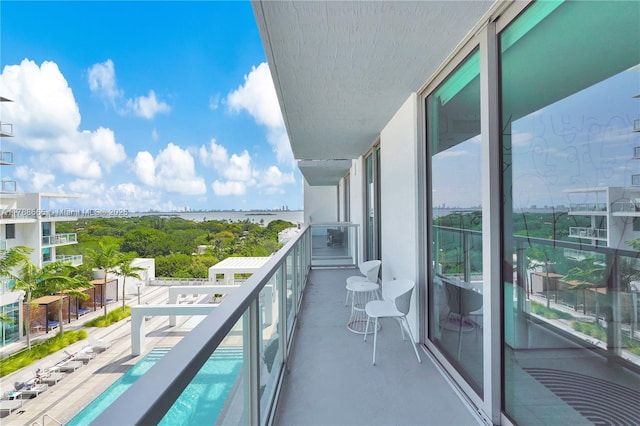 3900 Biscayne Blvd Unit S-920, Miami, FL 33137 - balcony with view of pool and a sunroom
