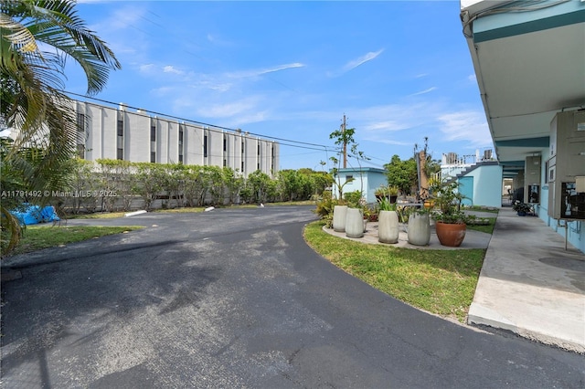 733 NW 30th Ct Unit 1, Wilton Manors, FL 33311 - view of asphalt road