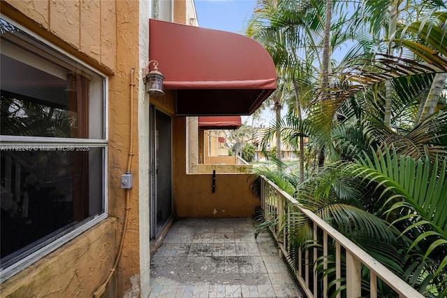 17911 NW 68th Ave Unit P208, Hialeah, FL 33015 - view of balcony