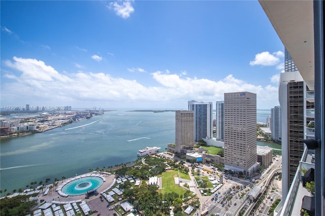 50 Biscayne Blvd Unit 4004, Miami, FL 33132 - birds eye view of property with a city view and a water view
