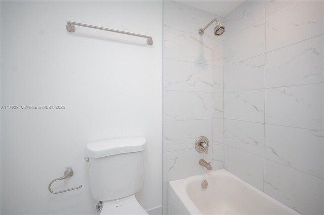 9210 Fontainebleau Blvd Unit 505, Miami, FL 33172 - full bath featuring tub / shower combination and toilet