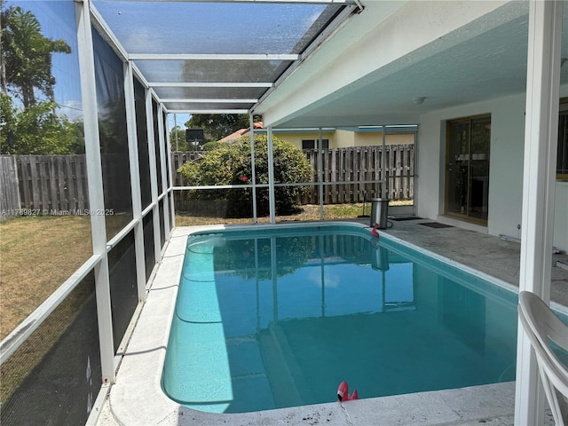 1011 SE 12th Ave, Deerfield Beach, FL 33441 - view of swimming pool featuring a fenced in pool and a fenced backyard