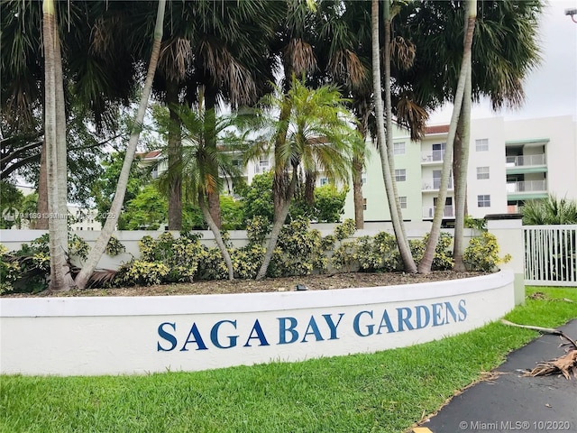 8240 SW 210th St Unit 313, Cutler Bay, FL 33189 - community sign featuring fence
