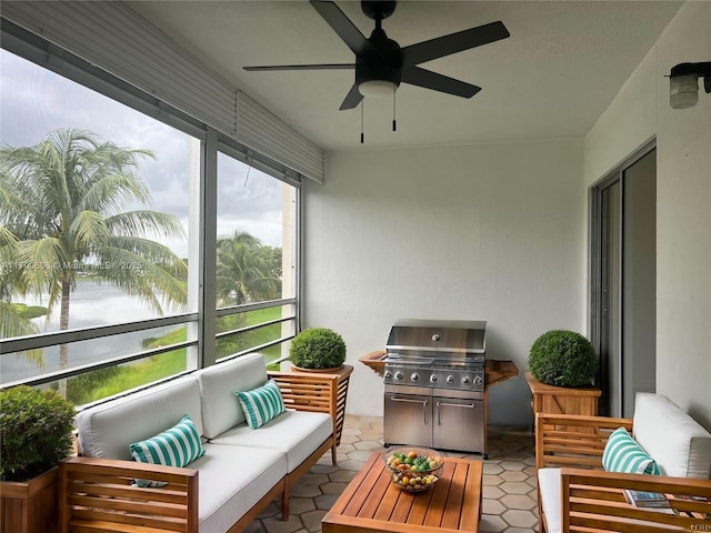 3089 E Yarmouth E Unit 3089, Boca Raton, FL 33434 - sunroom featuring outdoor lounge area and ceiling fan