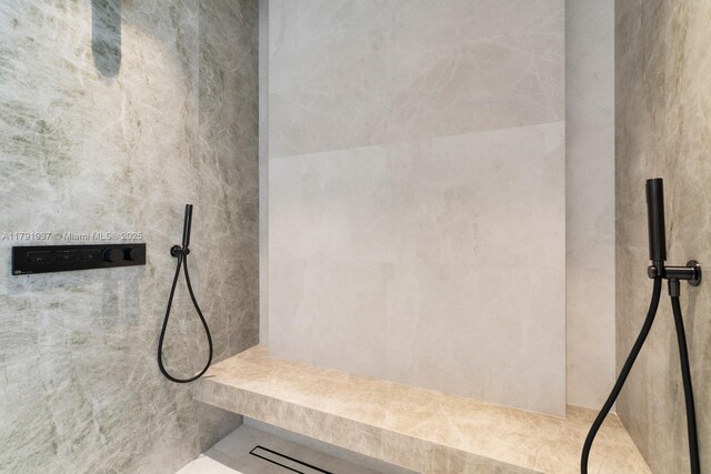 11404 N Bayshore Dr, North Miami, FL 33181 - bathroom featuring tiled shower